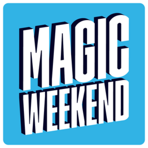 اسم "MAGIC WEEKEND" مكتوب باللون الأبيض على خلفية زرقاء فاتحة.