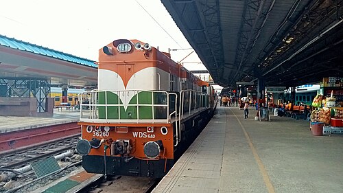قاطرة مناورة WDS-6AD