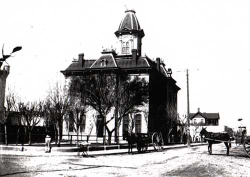 مبنى محكمة مقاطعة ويب عام 1905