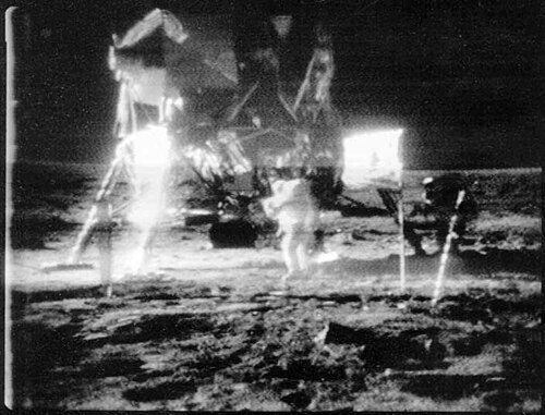 صورة عالية الجودة لصورة SSTV قبل عملية التحويل إلى صورة رقمية