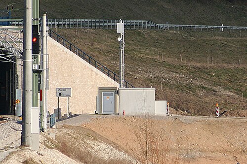 برج إرسال GSM-R على خط سكة حديد نورمبرغ-إنغولشتات فائق السرعة