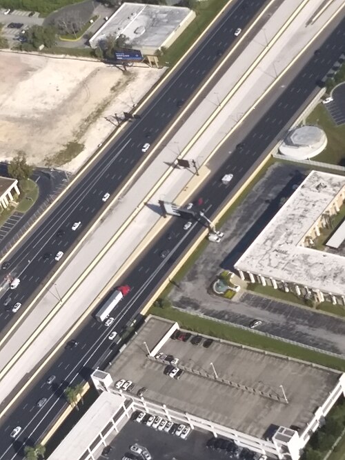 صورة جوية لمسارات I-4 Ultimate Express Lanes بالقرب من وينتر بارك، فلوريدا.