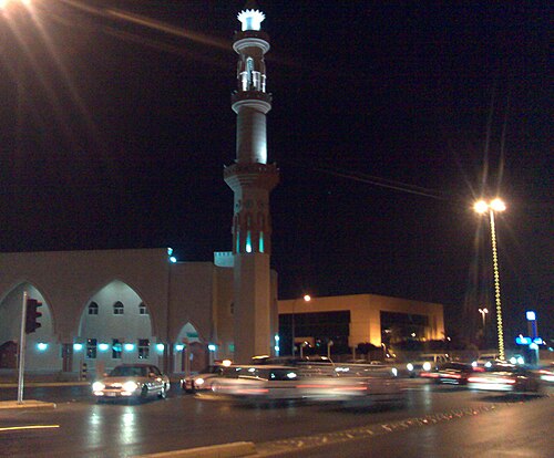 مسجد الكادي ومبنى البلدية
