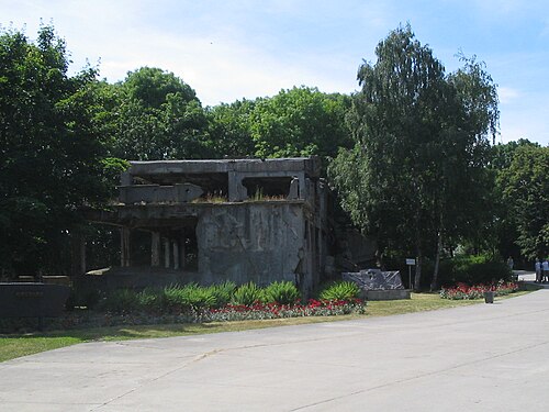 أطلال الثكنة في Westerplatte.