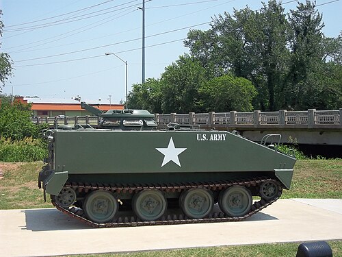 ناقلة جند مدرعة