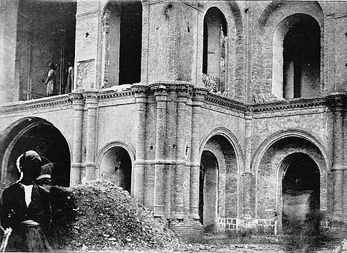 قصر بهارستان بعد القصف، 1908