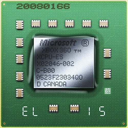 تم تصنيع معالج XCPU DD2 ES الأصلي بتقنية 90 نانومتر من قبل شركة IBM عام 2005. يشير اختصار ES إلى "نموذج هندسي"، وقد قامت IBM بتغليف الجهاز في مصنعها في برومونت بكندا. يعمل هذا النموذج بتردد 2.8 جيجاهرتز، على عكس الشريحة النهائية التي كانت تعمل بتردد 3.2 جيجاهرتز.