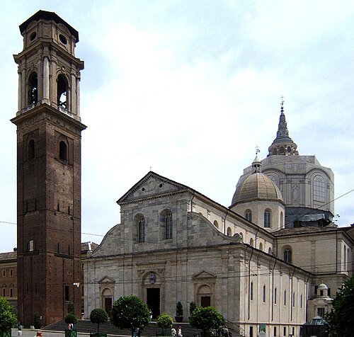 مقر أبرشية تورينو هو Cattedrale Metropolitana di S. Giovanni Battista.