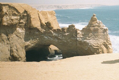 الكاتدرائية، نوفمبر 2000
