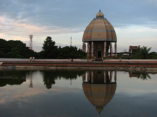 إطلالة الشرفة على Valluvar Kottam