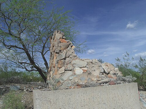 Different angle of the Rose Paulson House ruins – 1940