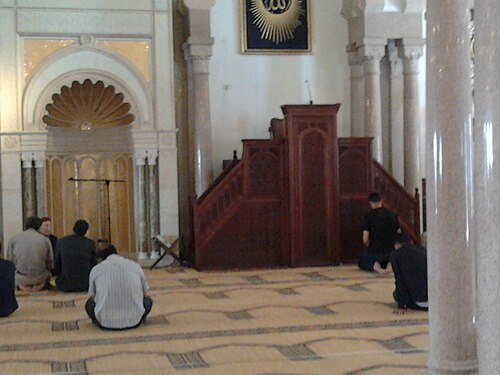 منظر للمحراب والمنبر