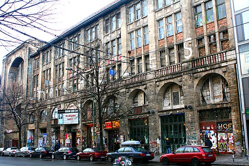 كونستهاوس تاشيليس في Oranienburger Straße