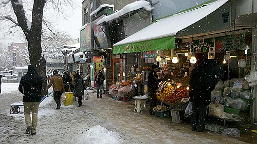 داخل الأسواق القديمة في تجريش