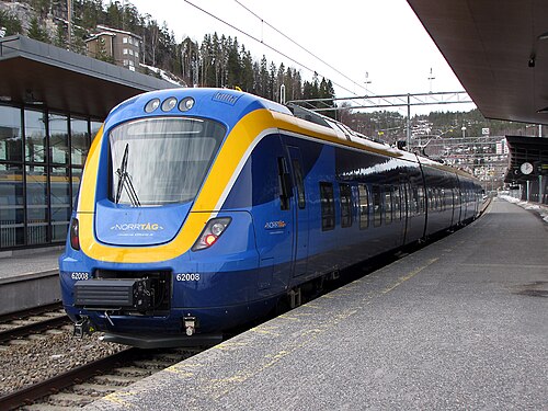 Norrtåg's X62 في محطة Örnsköldsvik المركزية
