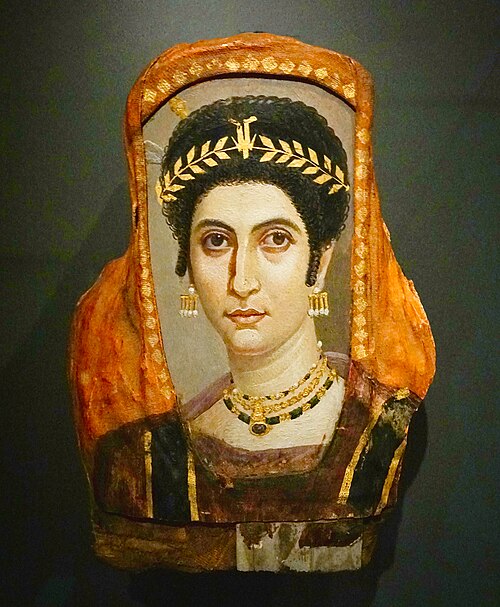 صورة مومياء أنثوية رومانية مصرية