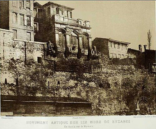 هيكل القصر من عام 1850