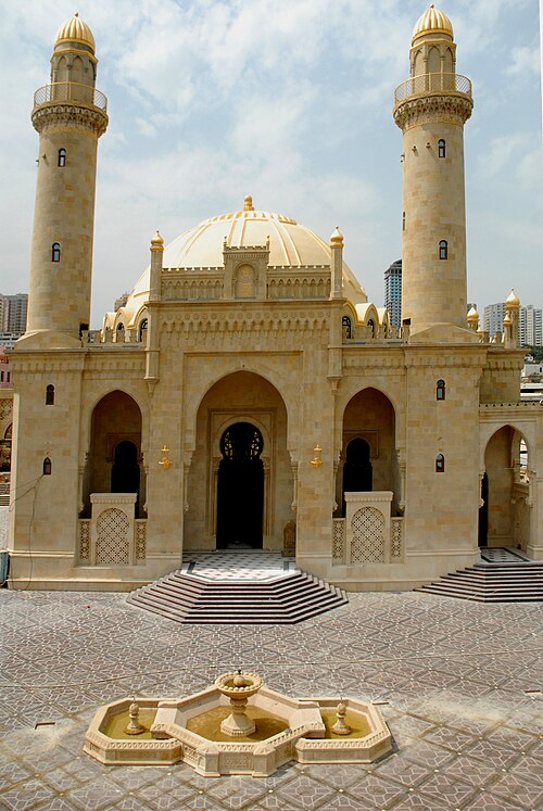 مسجد تازا بير. بناه زيفار بك أحمدبيوف (1905-1908)