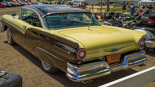فورد فيرلاين 500 موديل 1957