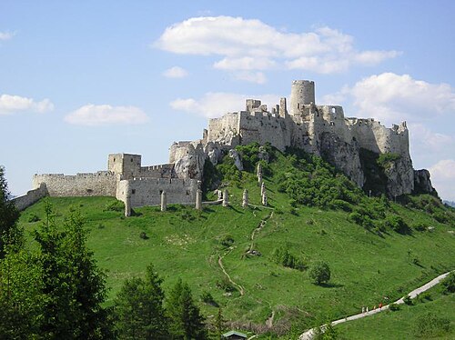 قلعة سبيش (بالألمانية: Zipser Burg)