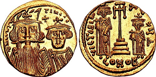 عملة سوليدوس سُكّت حوالي عام 662 (عمره 32 عامًا) تُصوّر قسطنطين إلى جانب أبنائه وشركائه في الحكم.