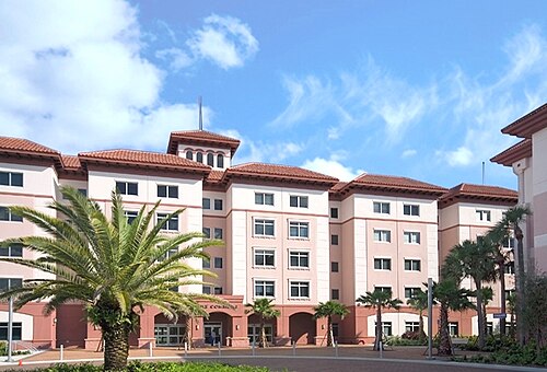 سكن الطلاب الجامعيين في ذا كومنز