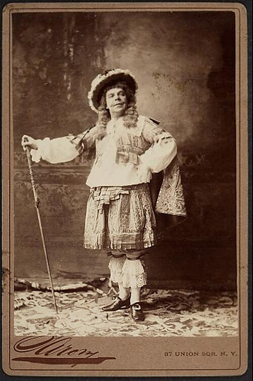 كوكلين بعدسة الأمريكي نابليون ساروني حوالي عام 1888.