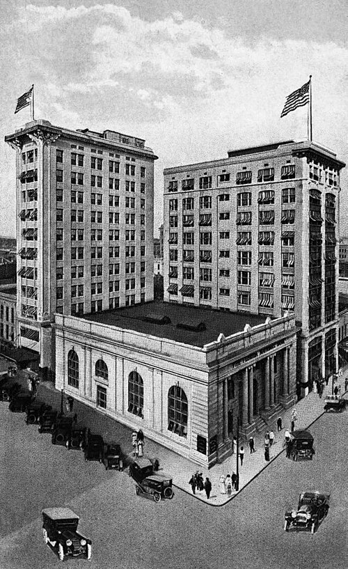 فرقة لورا ستريت الثلاثية حوالي عام 1920.