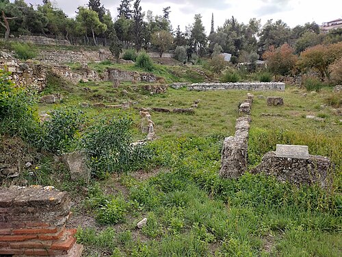 موقع سجن الدولة في أثينا القديمة.