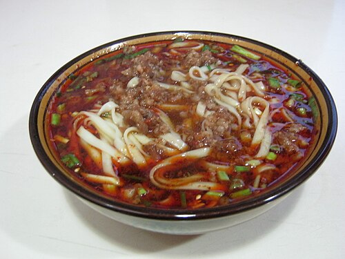 زاجيانغميان (杂酱面)