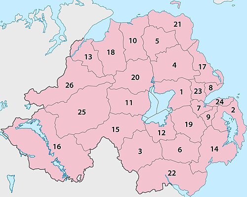 26 منطقة حكم محلي في أيرلندا الشمالية، 1971-2015.
