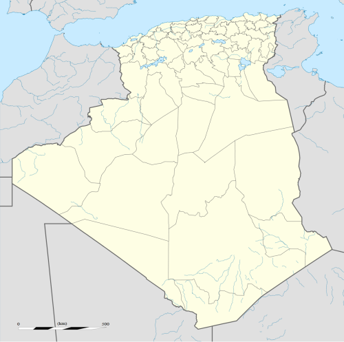 يقع مطار كانروبرت في الجزائر