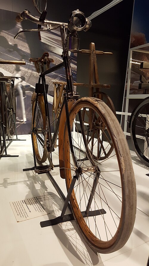 Svea Velocipede التي يتم تشغيلها بواسطة الرافعة بواسطة Fredrik Ljungström وBirger Ljungström