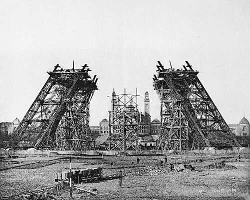 7 ديسمبر 1887: بناء الأرجل باستخدام السقالات