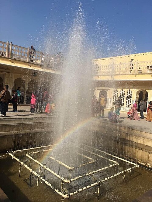 نافورة داخل قصر هاوا محل