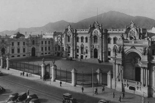 قصر حكومة بيرو عام 1938