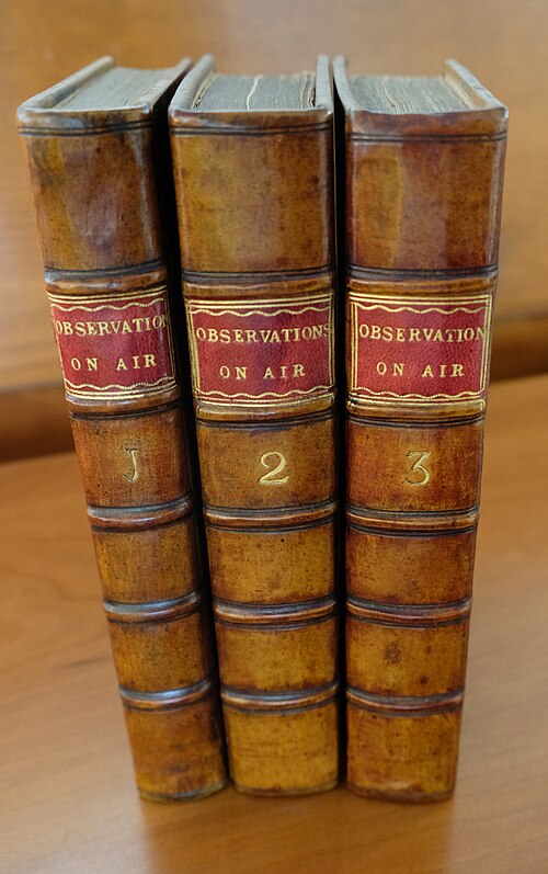 المجلدات من الأول إلى الثالث من التجارب والملاحظات على أنواع مختلفة من الهواء (1774، 1775، 1779)