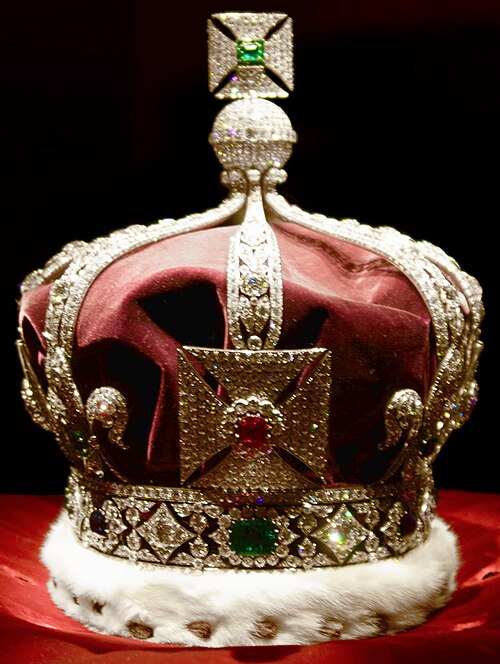 التاج الإمبراطوري للهند، الذي ارتداه الإمبراطور جورج الخامس في حفل دلهي دوربار (1911).