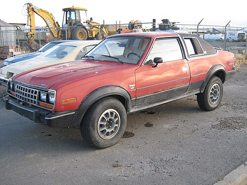 سيارة AMC Eagle سيدان ببابين