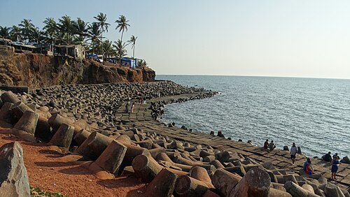 واجهة أنجونا البحرية