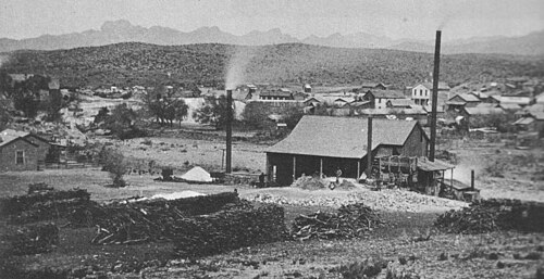 منظر جنوبي شرقي للطاحونة وبلدة بينال، حوالي عام 1880.