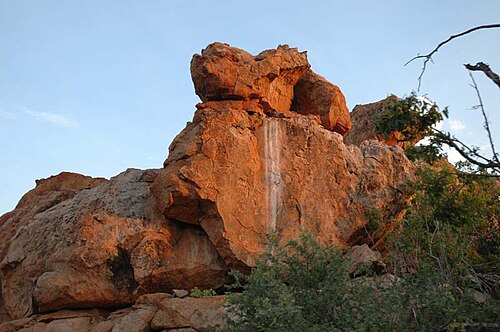 تكوينات صخرية من الحجر الرملي نموذجية لحديقة مابونغوبوي الوطنية