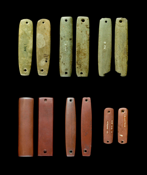 واقيات معصم حجرية