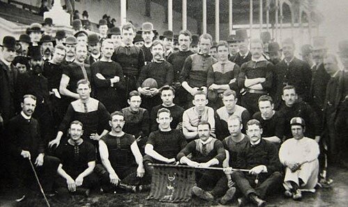 فريق أديلايد الفائز ببطولة الدوري عام 1886. تم تشكيل النادي، الذي كان جميع لاعبيه من سكان جنوب أستراليا، من اندماج ناديين للناشئين عام 1885 - نادي نورث أديلايد جونيورز ونادي نورث بارك.