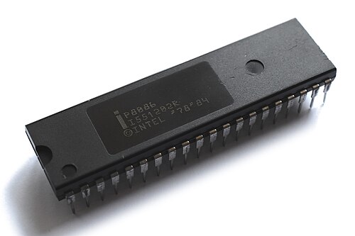 نسخة بلاستيكية من طراز P8086