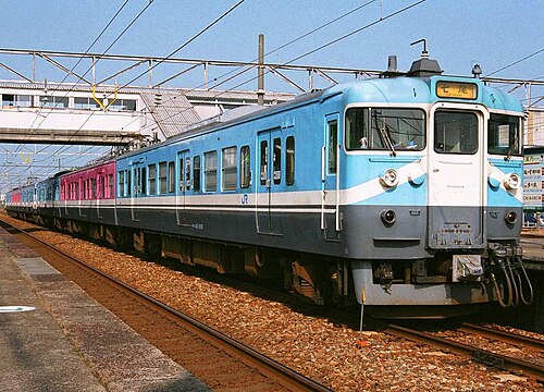 سلسلة قطارات JR-West 415-800، يوليو 2004