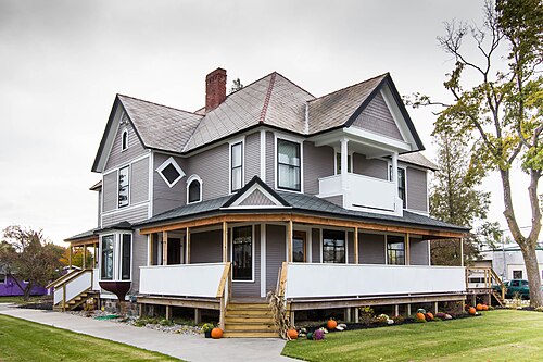 James A. and Lottie J. (Congdon) Quick House