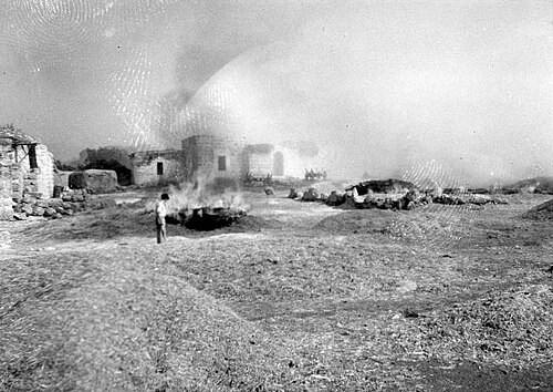 صورة للقباب من أرشيف البلماخ. التعليق: "عملية يورام. فتح القباب." 6 يوليو 1948