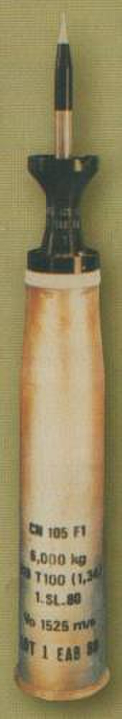 ذخيرة فرنسية OFL 105 F1 105 مم APFSDS
