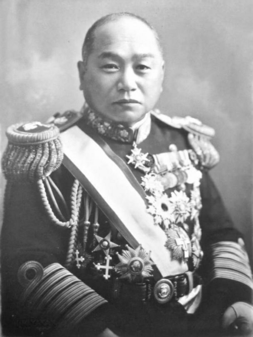 ياماموتو إيسوكي [جا] 山本英輔